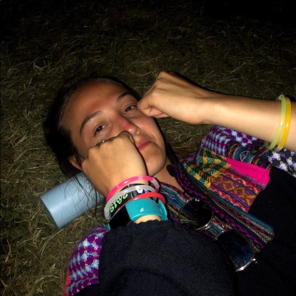 Meet your Posher, Gwyneth - Picture 1 of 6